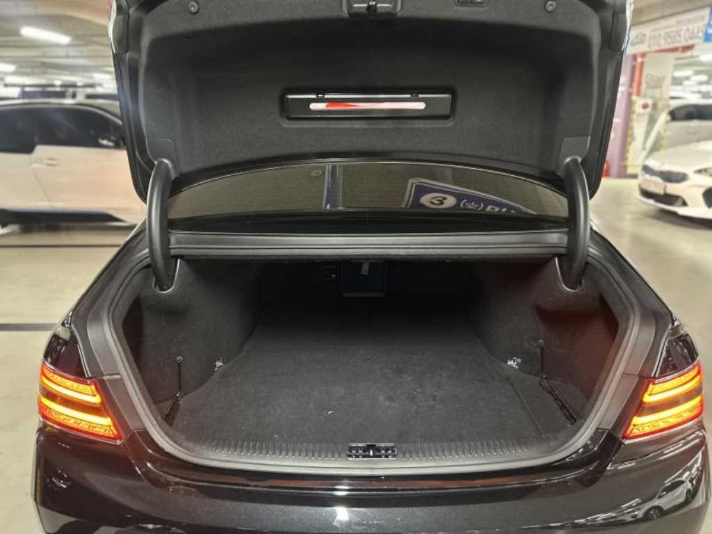 제네시스 G90 3.8 GDI AWD 프리미엄 럭셔리 이미지 4