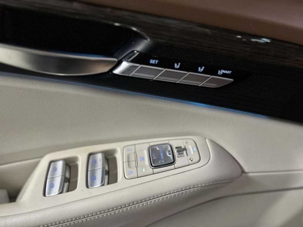 제네시스 G90 3.8 GDI AWD 프리미엄 럭셔리 이미지 6