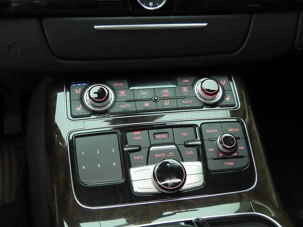 아우디 A8 뉴A8 3.0 TDI 콰트로 LWB 이미지 9