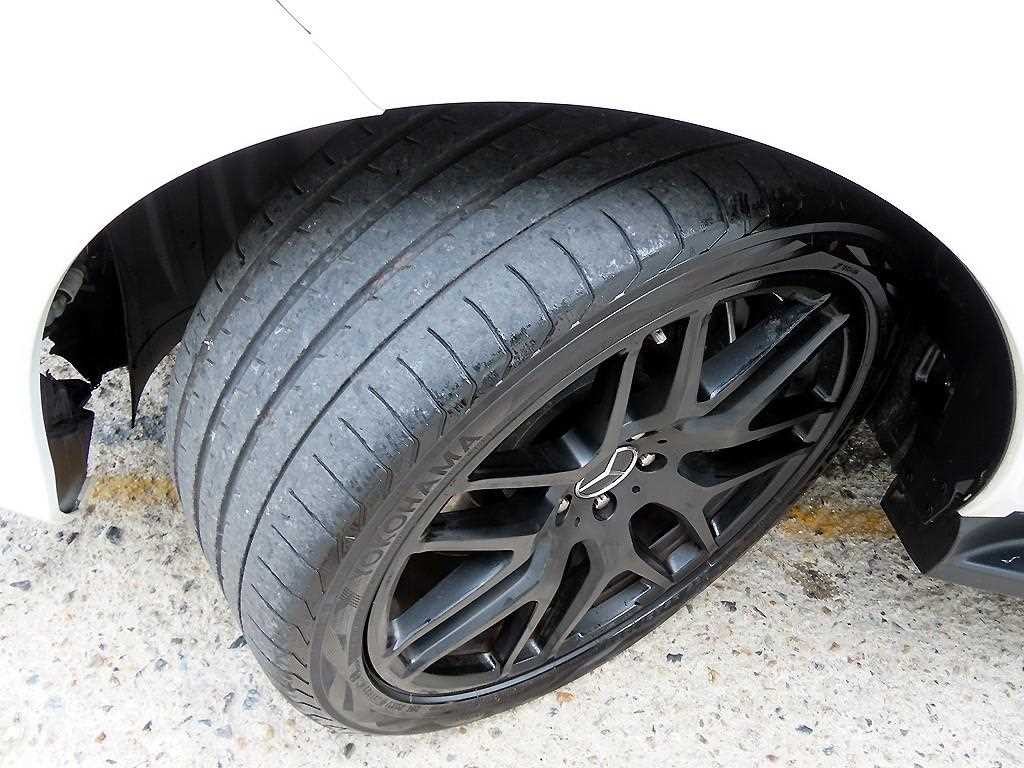 벤츠 GLE 클래스 GLE 클래스 W166 GLE 63 AMG 4MATIC 이미지 20