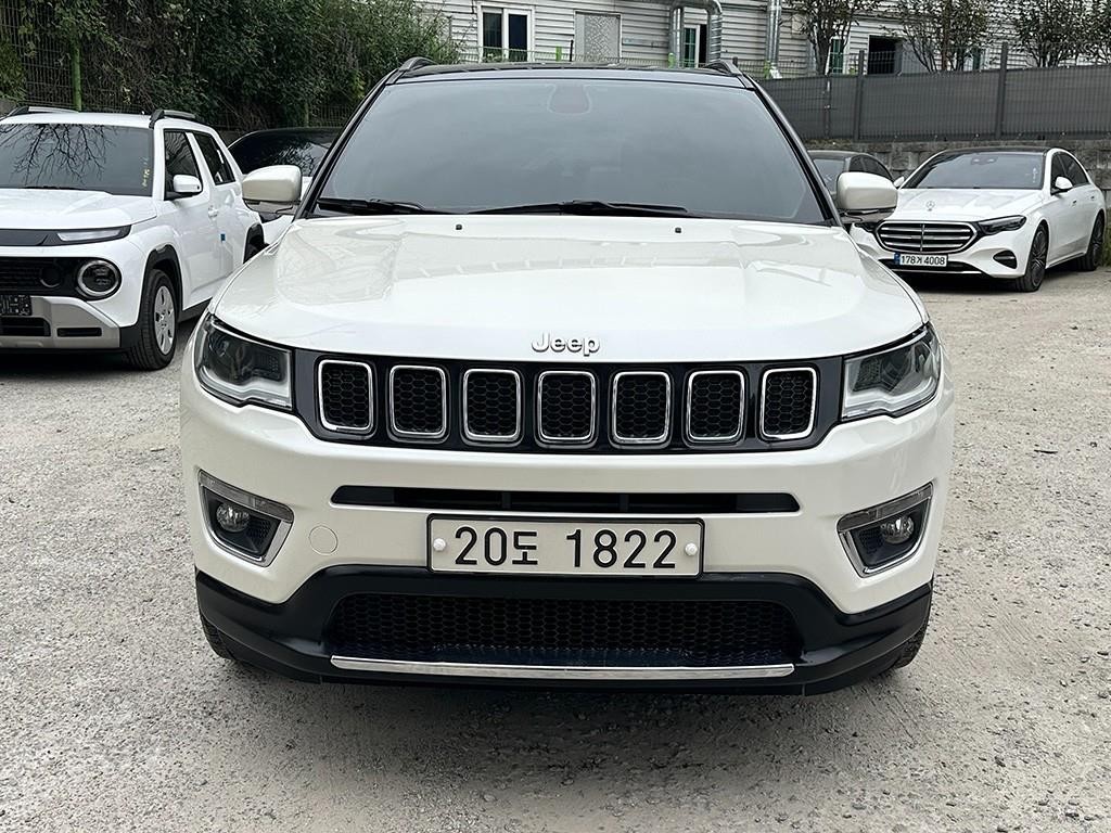지프 컴패스 컴패스 2세대 2.4 AWD 리미티드 이미지 1