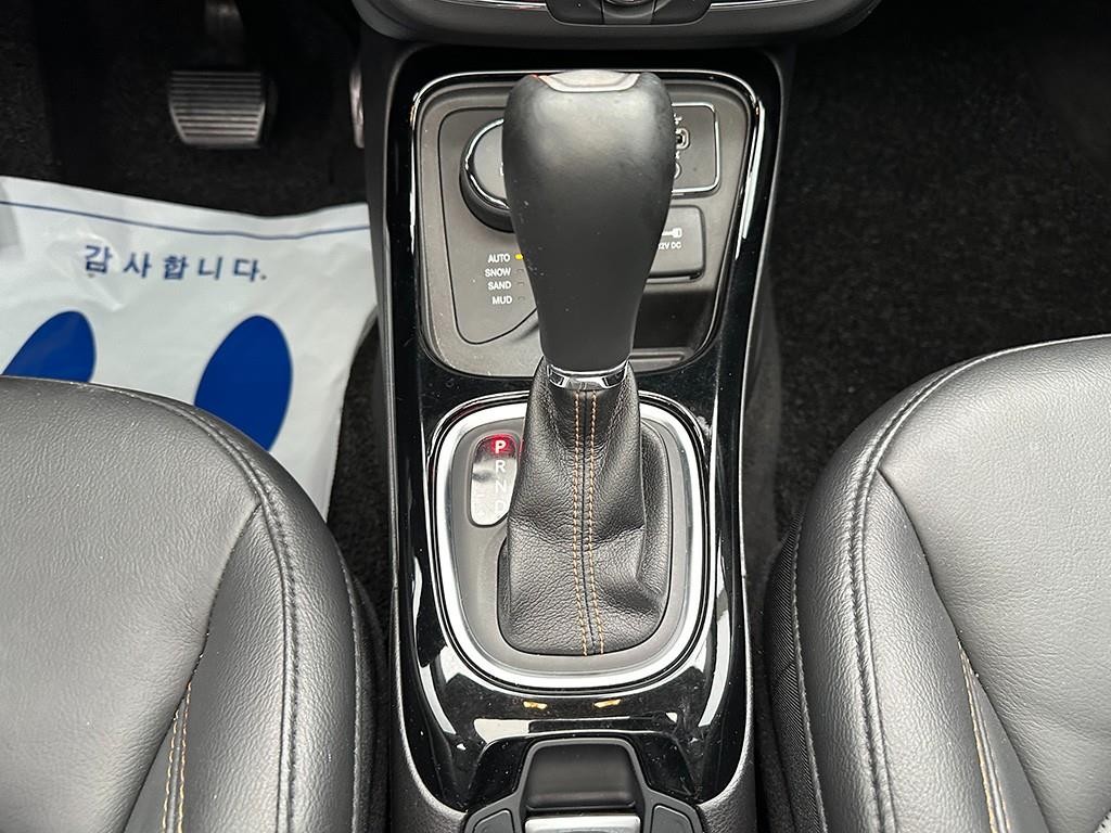 지프 컴패스 컴패스 2세대 2.4 AWD 리미티드 이미지 11