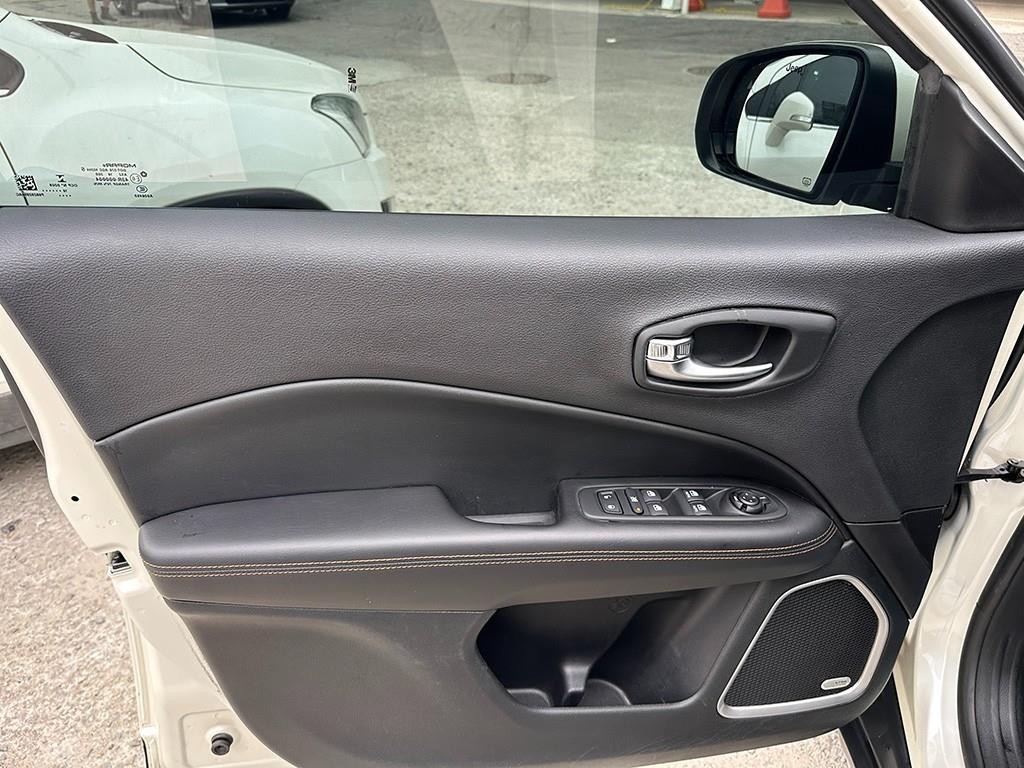 지프 컴패스 컴패스 2세대 2.4 AWD 리미티드 이미지 13