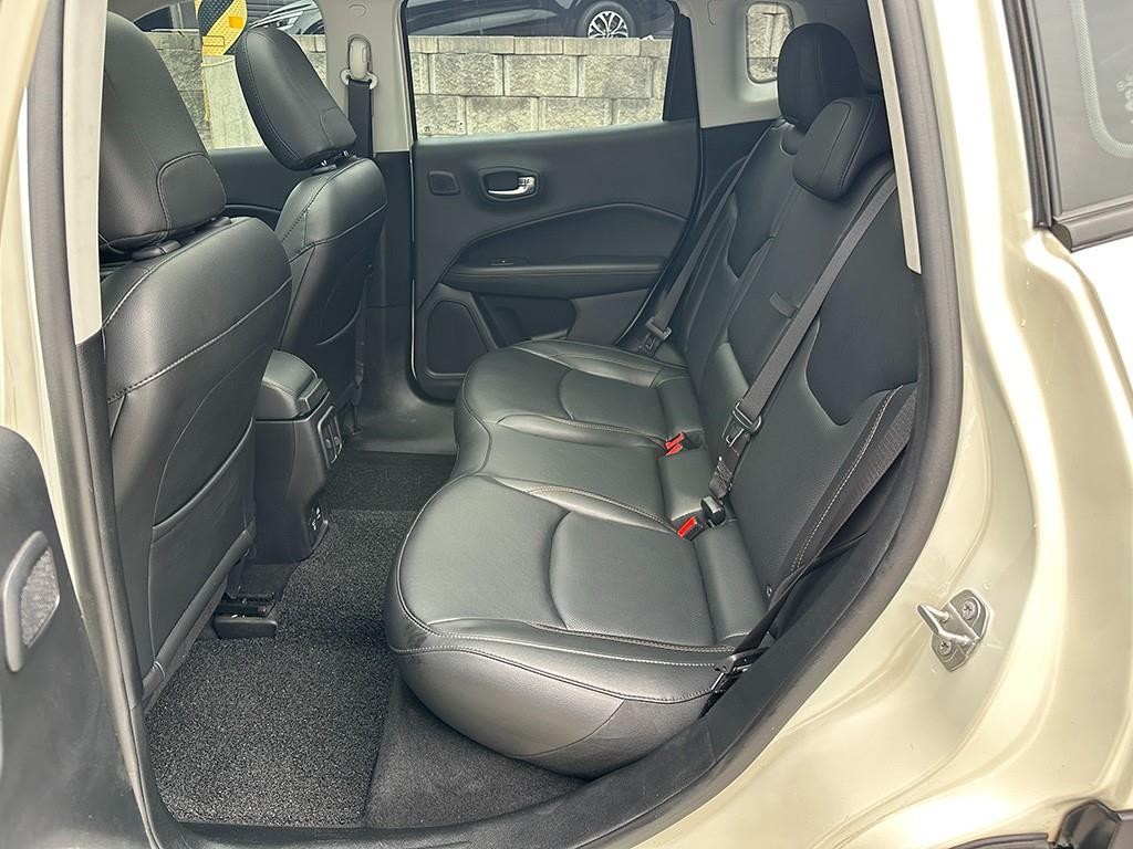 지프 컴패스 컴패스 2세대 2.4 AWD 리미티드 이미지 6