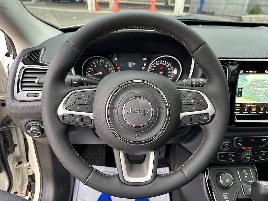 지프 컴패스 컴패스 2세대 2.4 AWD 리미티드 이미지 7