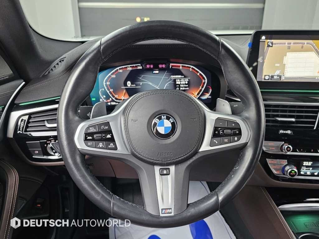 BMW 5시리즈 5시리즈 (G30) 530i M 스포츠 이미지 13