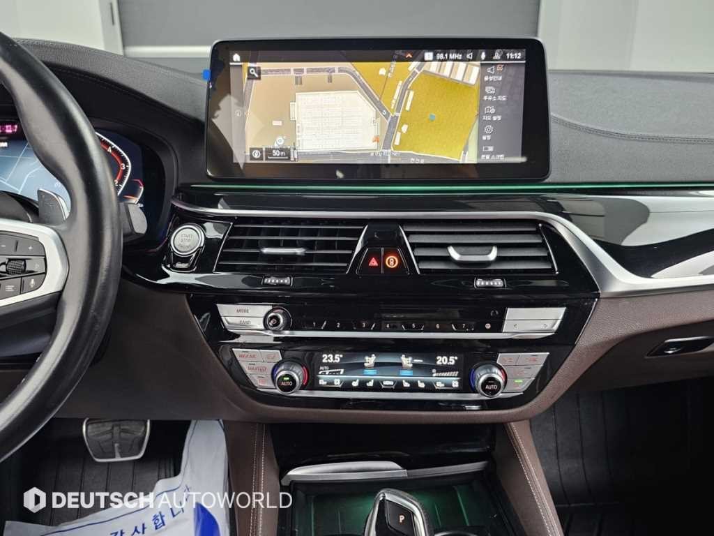 BMW 5시리즈 5시리즈 (G30) 530i M 스포츠 이미지 14