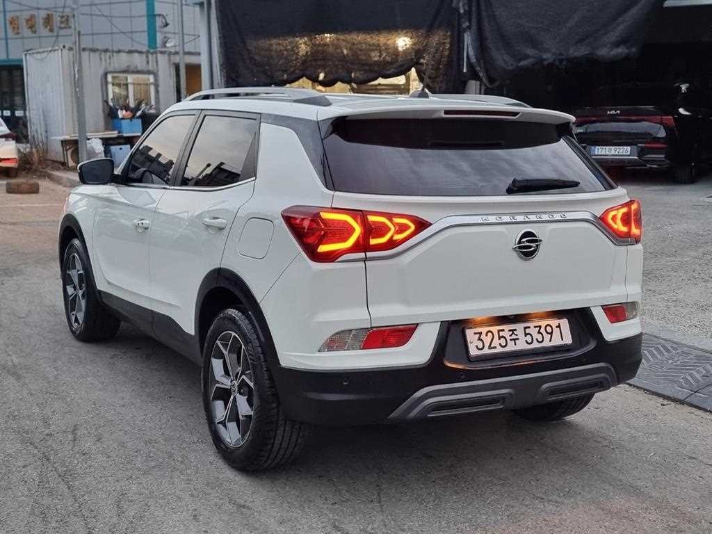KG모빌리티(쌍용) 코란도 뷰티풀코란도 2WD 디젤 1.6 C5 플러스 이미지 3