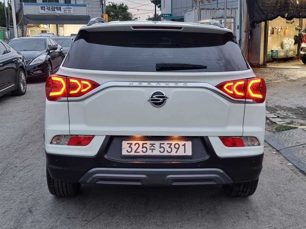 KG모빌리티(쌍용) 코란도 뷰티풀코란도 2WD 디젤 1.6 C5 플러스 이미지 4