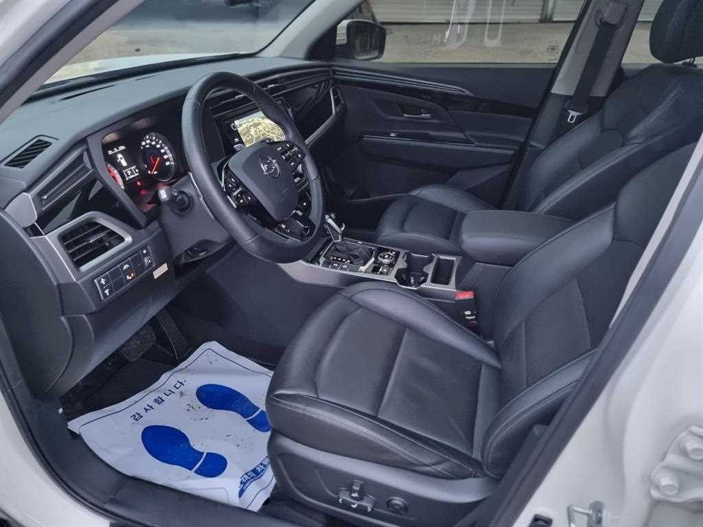 KG모빌리티(쌍용) 코란도 뷰티풀코란도 2WD 디젤 1.6 C5 플러스 이미지 5