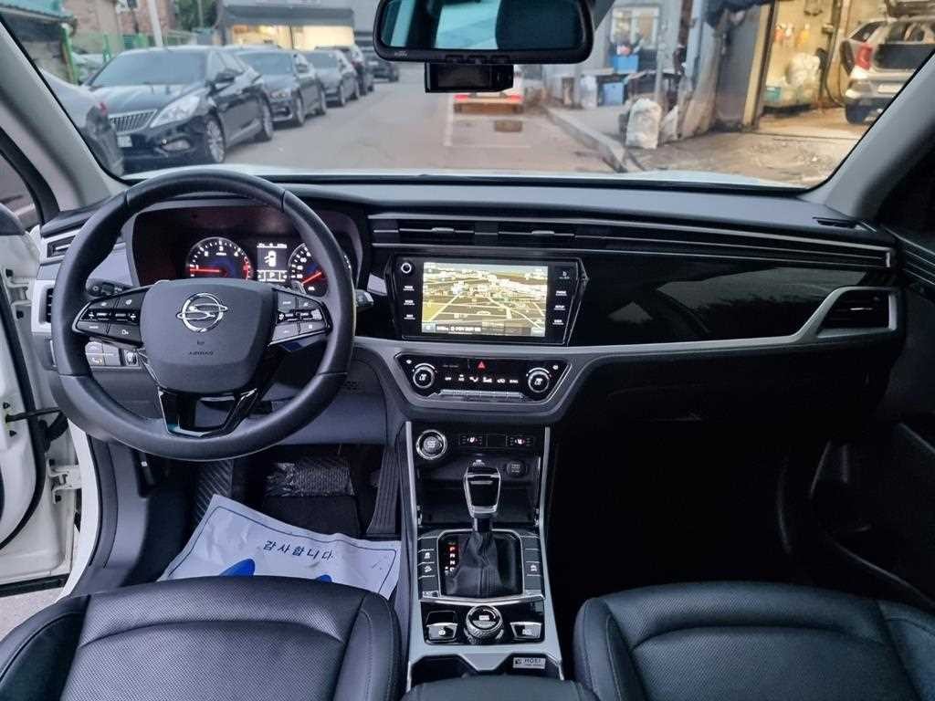 KG모빌리티(쌍용) 코란도 뷰티풀코란도 2WD 디젤 1.6 C5 플러스 이미지 7