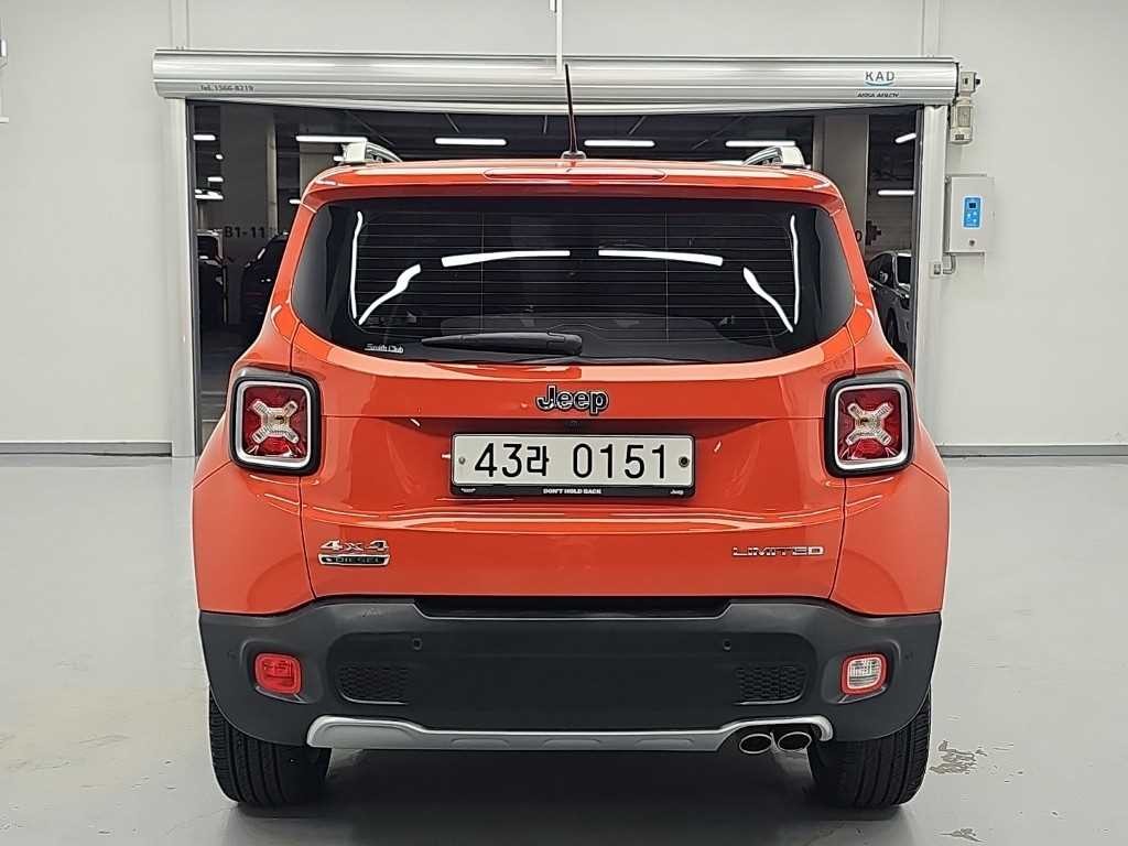 지프 레니게이드 2.0 디젤 리미티드 AWD 이미지 3