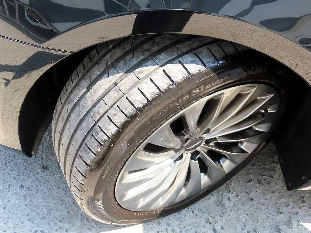 제네시스 EQ900 5.0 GDI AWD 프레스티지 이미지 20