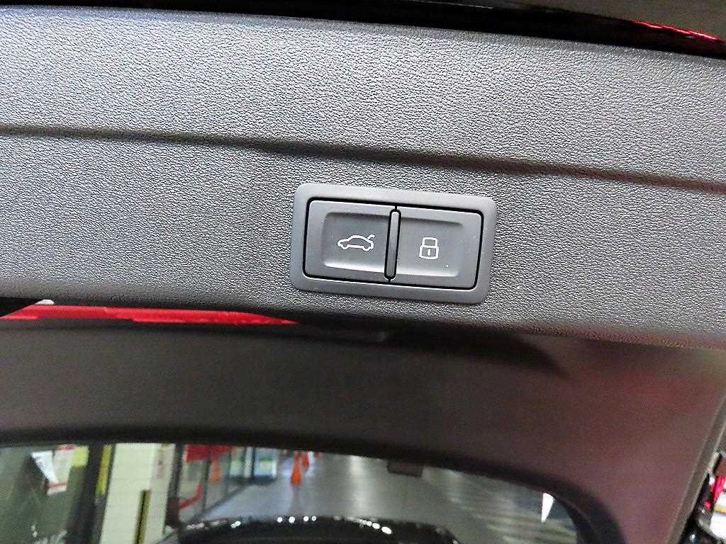 아우디 A5 A5 (B10) 40 TFSI 콰트로 어드밴스드 이미지 16