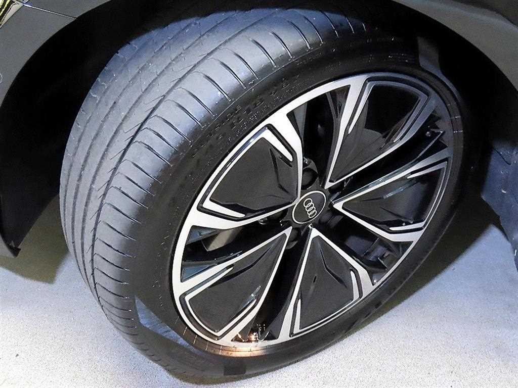 아우디 A5 A5 (B10) 40 TFSI 콰트로 어드밴스드 이미지 20