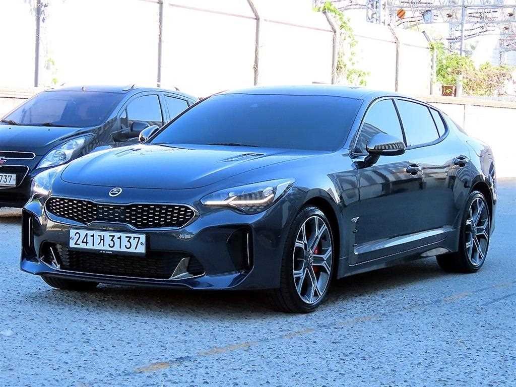 기아 스팅어 가솔린 2.0 터보 2WD 플래티넘 이미지 2