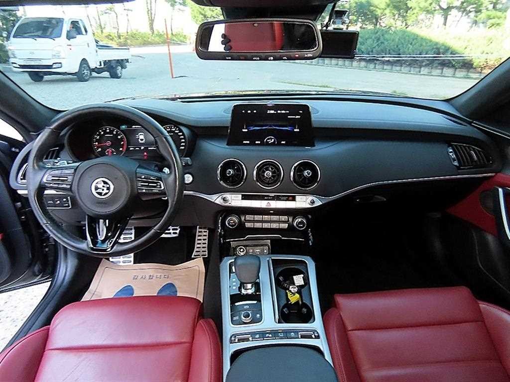 기아 스팅어 가솔린 2.0 터보 2WD 플래티넘 이미지 7