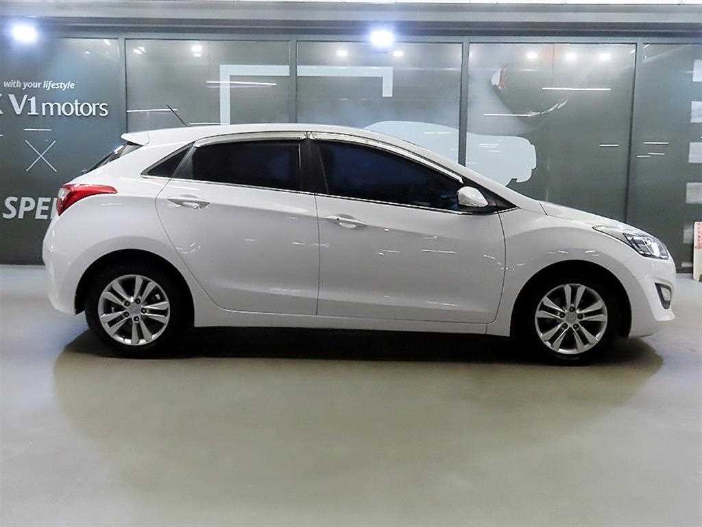 현대 i30 뉴 i30 1.6 VGT PYL 이미지 3