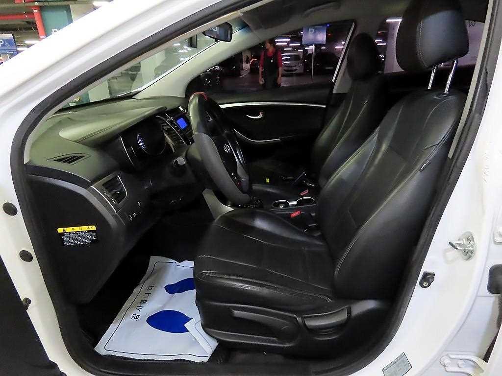 현대 i30 뉴 i30 1.6 VGT PYL 이미지 6