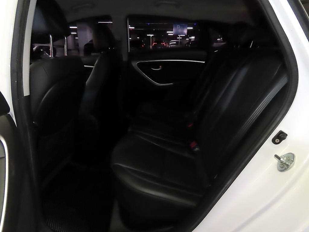 현대 i30 뉴 i30 1.6 VGT PYL 이미지 7