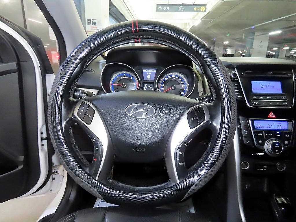현대 i30 뉴 i30 1.6 VGT PYL 이미지 8