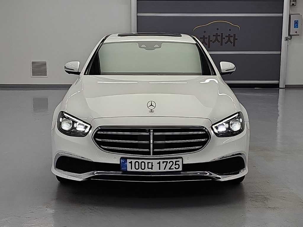벤츠 E 클래스 E-클래스 W213 E220d 4MATIC 익스클루시브 이미지 3
