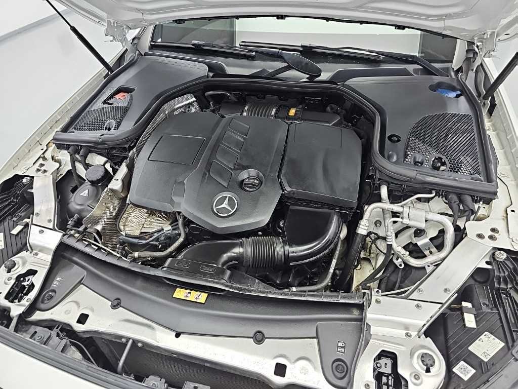 벤츠 E 클래스 E-클래스 W213 E220d 4MATIC 익스클루시브 이미지 6