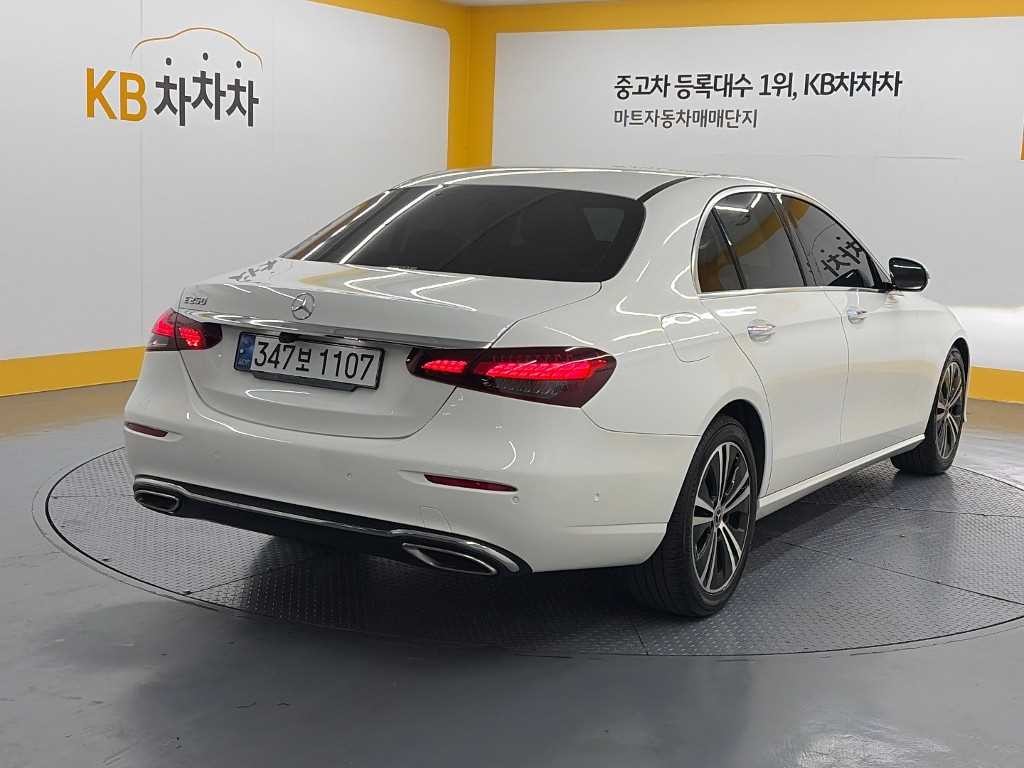 벤츠 E 클래스 E-클래스 W213 E250 아방가르드 이미지 4