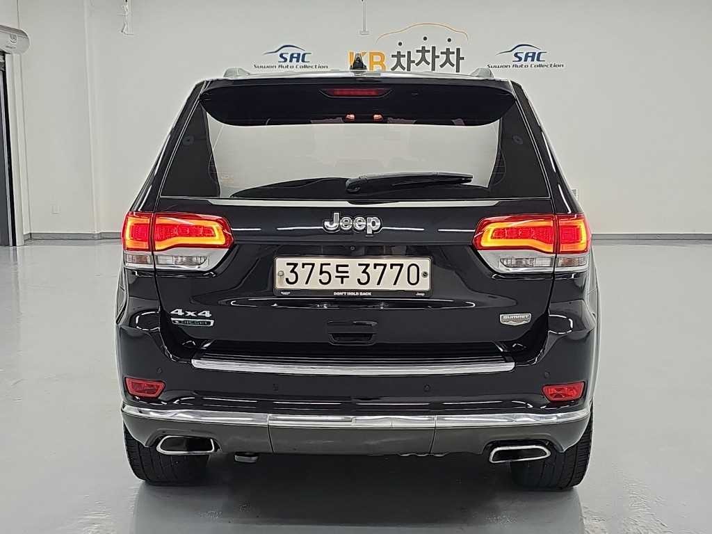 지프 체로키 그랜드 체로키 3.0 디젤 오버랜드 서밋 이미지 3