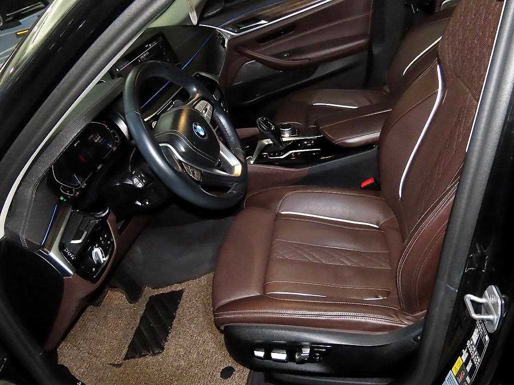 BMW 5시리즈 5시리즈 (G30) 530e 럭셔리 이미지 6