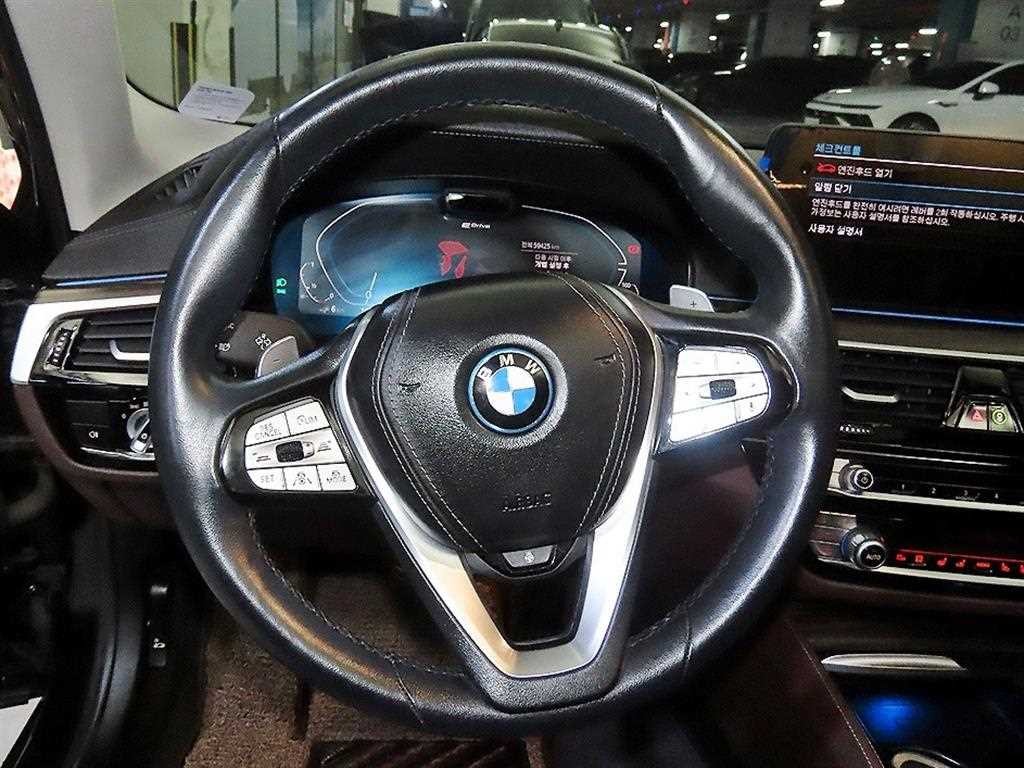 BMW 5시리즈 5시리즈 (G30) 530e 럭셔리 이미지 8