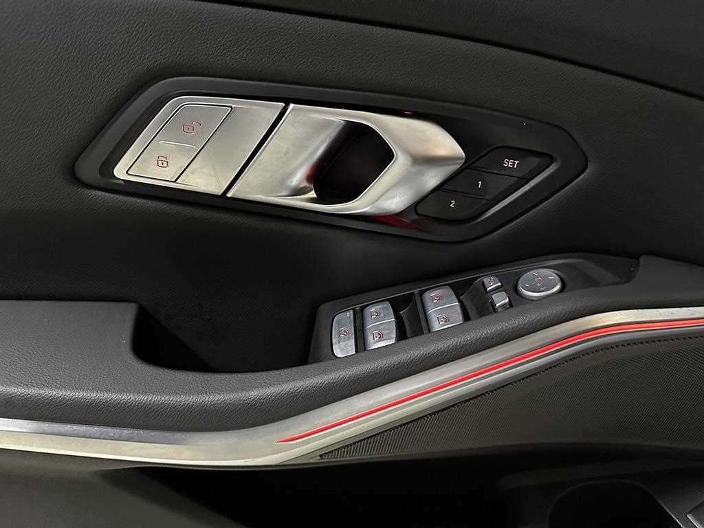 BMW 3시리즈 3시리즈 (G20) 320i 투어링 M 스포츠 이미지 12