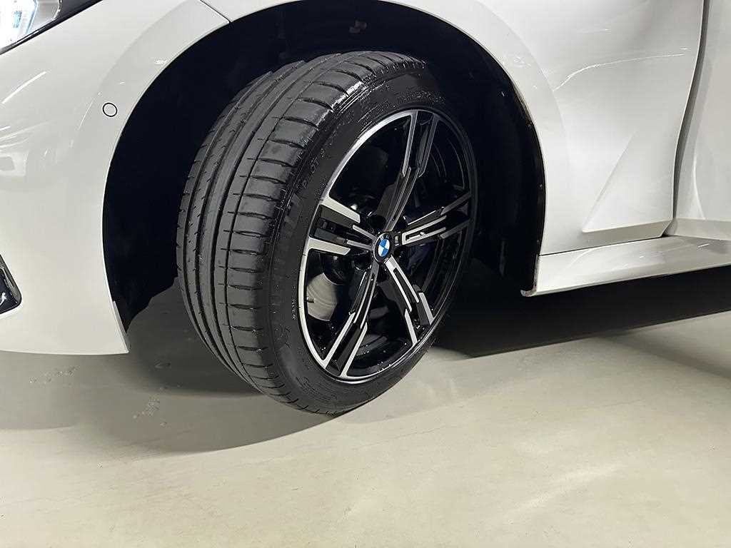 BMW 3시리즈 3시리즈 (G20) 320i 투어링 M 스포츠 이미지 19