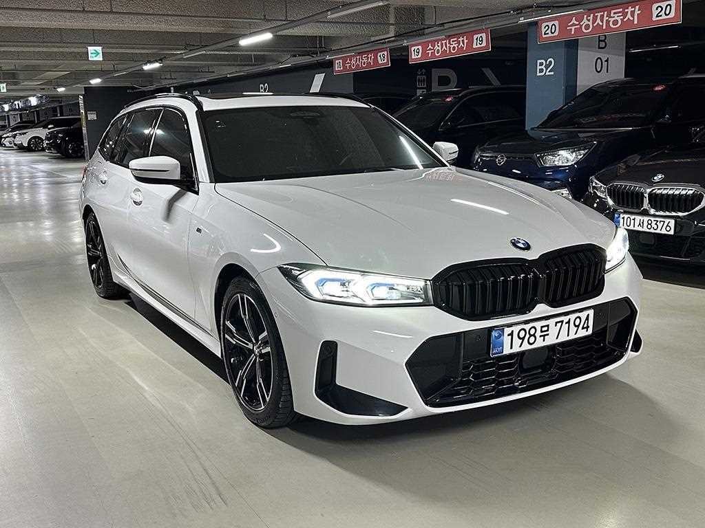 BMW 3시리즈 3시리즈 (G20) 320i 투어링 M 스포츠 이미지 2