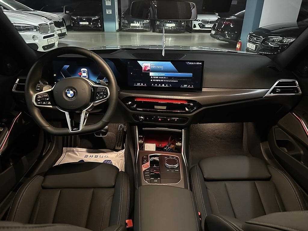 BMW 3시리즈 3시리즈 (G20) 320i 투어링 M 스포츠 이미지 9