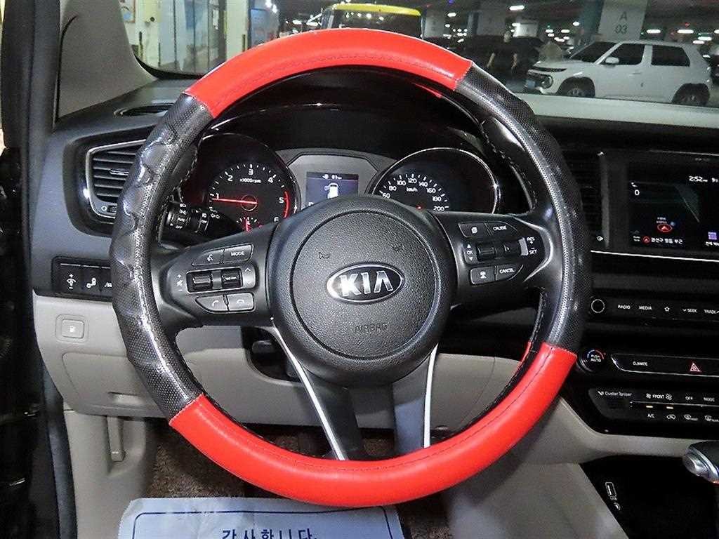 기아 카니발 더 뉴 카니발 디젤 9인승 노블레스 스페셜 이미지 8