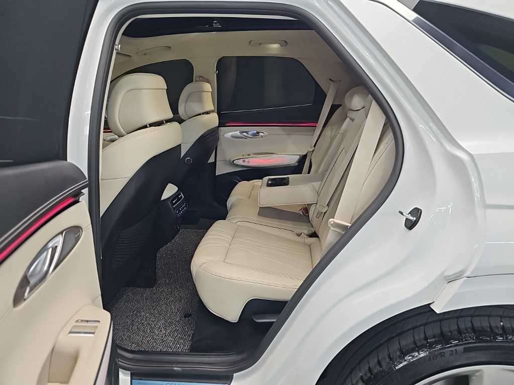 제네시스 GV70 2.5T 가솔린 AWD 이미지 12
