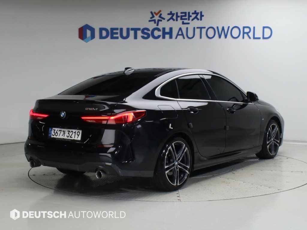 BMW 2시리즈 2시리즈 그란쿠페 (F44) 218d M 스포츠 이미지 2