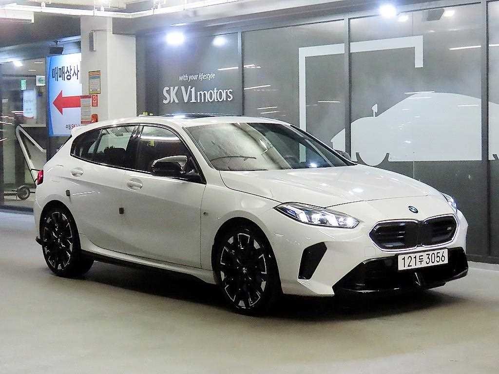 BMW 1시리즈 1시리즈 (F52) M135 xDrive 이미지 1