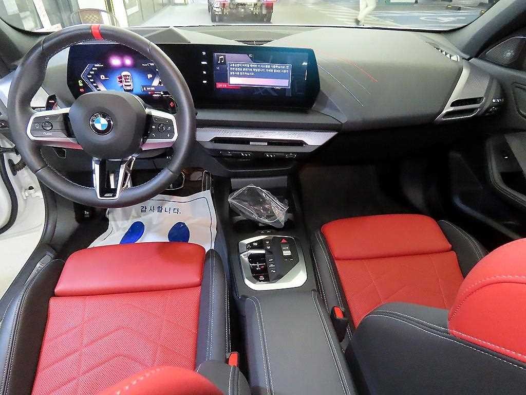 BMW 1시리즈 1시리즈 (F52) M135 xDrive 이미지 10