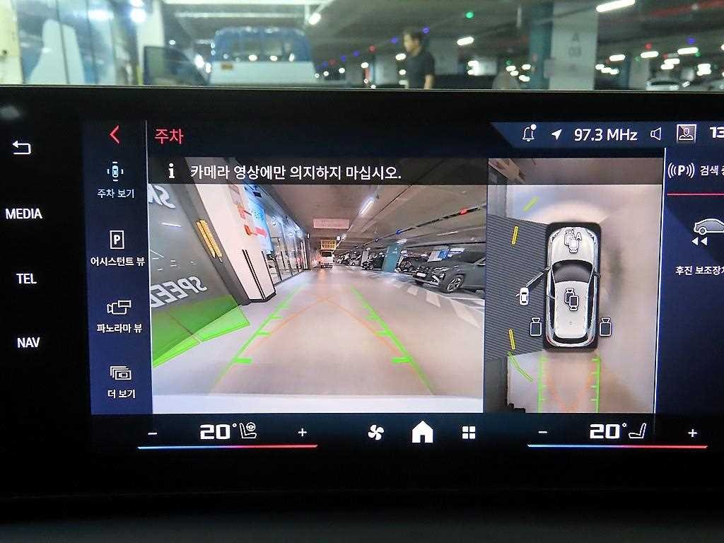 BMW 1시리즈 1시리즈 (F52) M135 xDrive 이미지 13