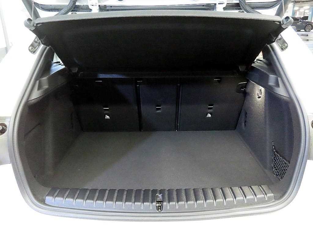 BMW 1시리즈 1시리즈 (F52) M135 xDrive 이미지 17