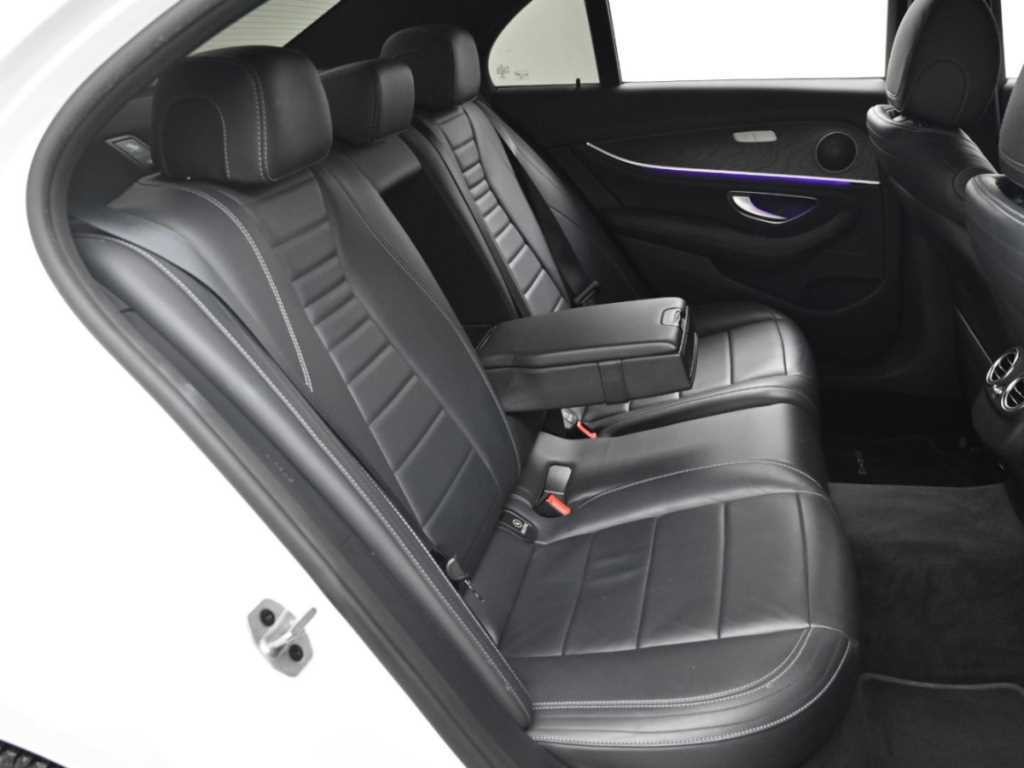벤츠 E 클래스 E-클래스 W213 E220d 4MATIC AMG라인 이미지 12