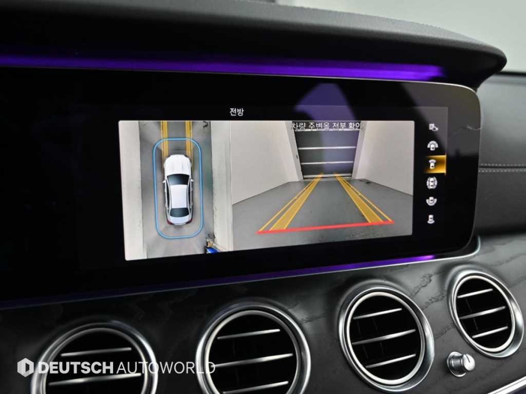 벤츠 E 클래스 E-클래스 W213 E220d 4MATIC AMG라인 이미지 15