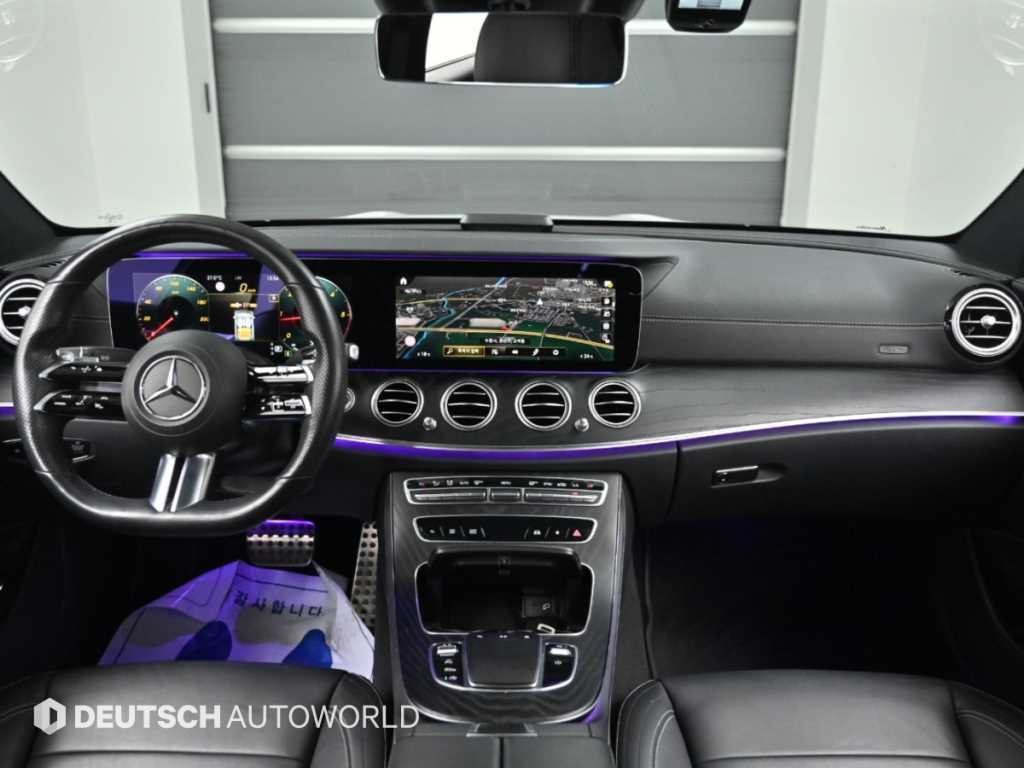벤츠 E 클래스 E-클래스 W213 E220d 4MATIC AMG라인 이미지 7