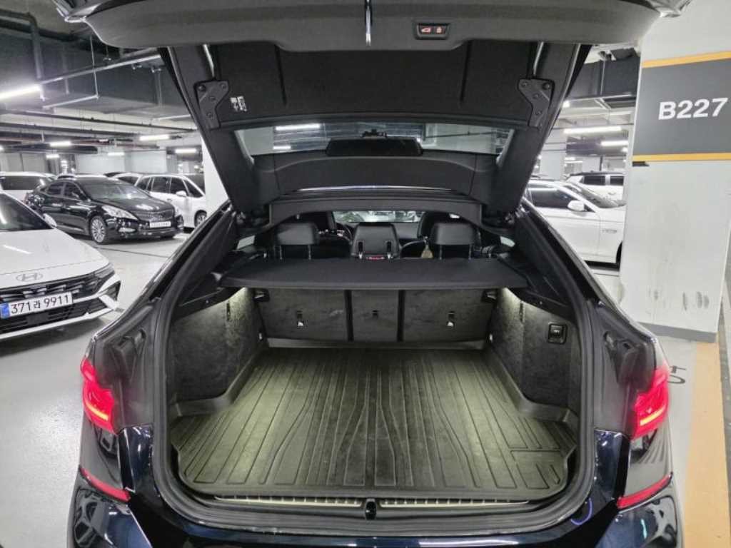BMW 그란투리스모 6시리즈 GT (G32) 620d xDrive M 스포츠 이미지 18