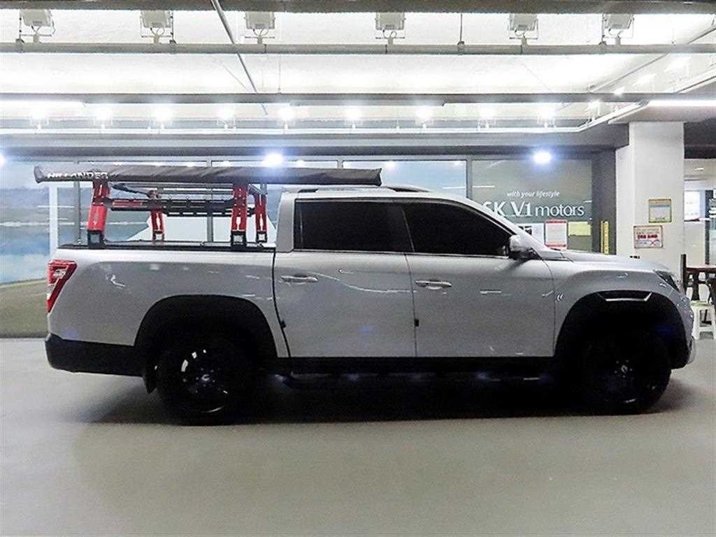 KG모빌리티(쌍용) 렉스턴 렉스턴 스포츠 칸 디젤 2.2 4WD 5링크 다이나믹 에디션 이미지 3