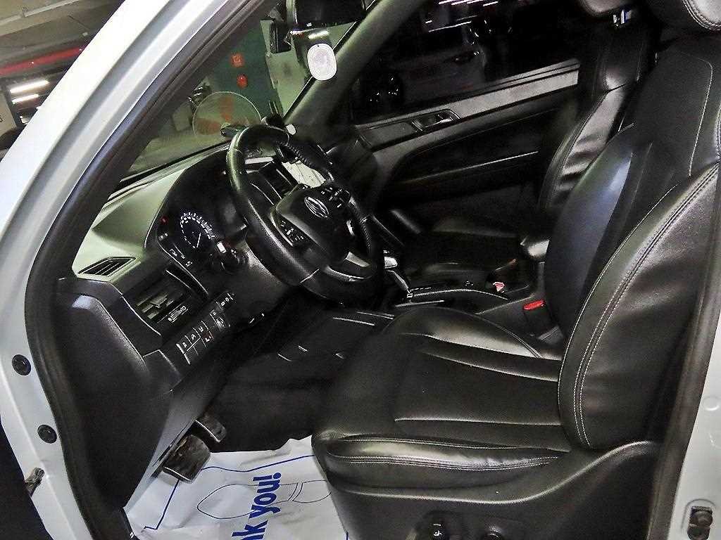KG모빌리티(쌍용) 렉스턴 렉스턴 스포츠 칸 디젤 2.2 4WD 5링크 다이나믹 에디션 이미지 6