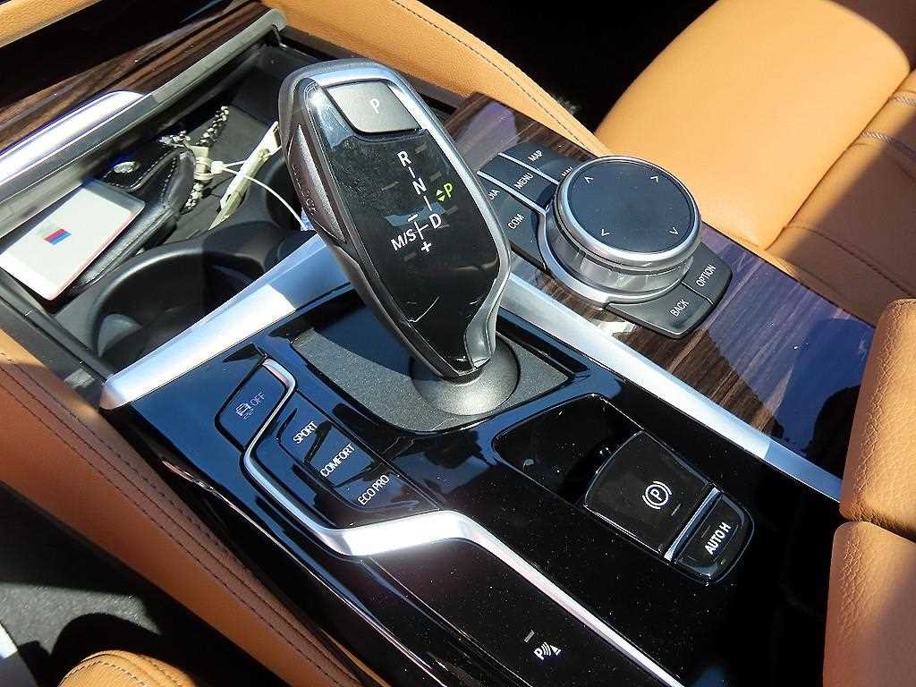 BMW 5시리즈 5시리즈 (G30) 520i M 스포츠 이미지 11