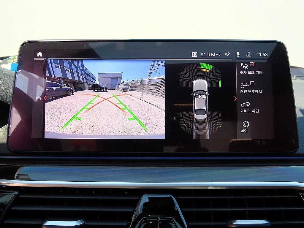BMW 5시리즈 5시리즈 (G30) 520i M 스포츠 이미지 14